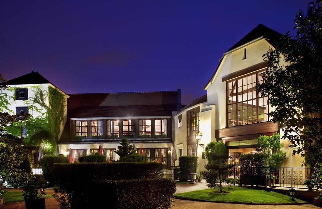 Отель Le Manoir De Греси Экстерьер фото